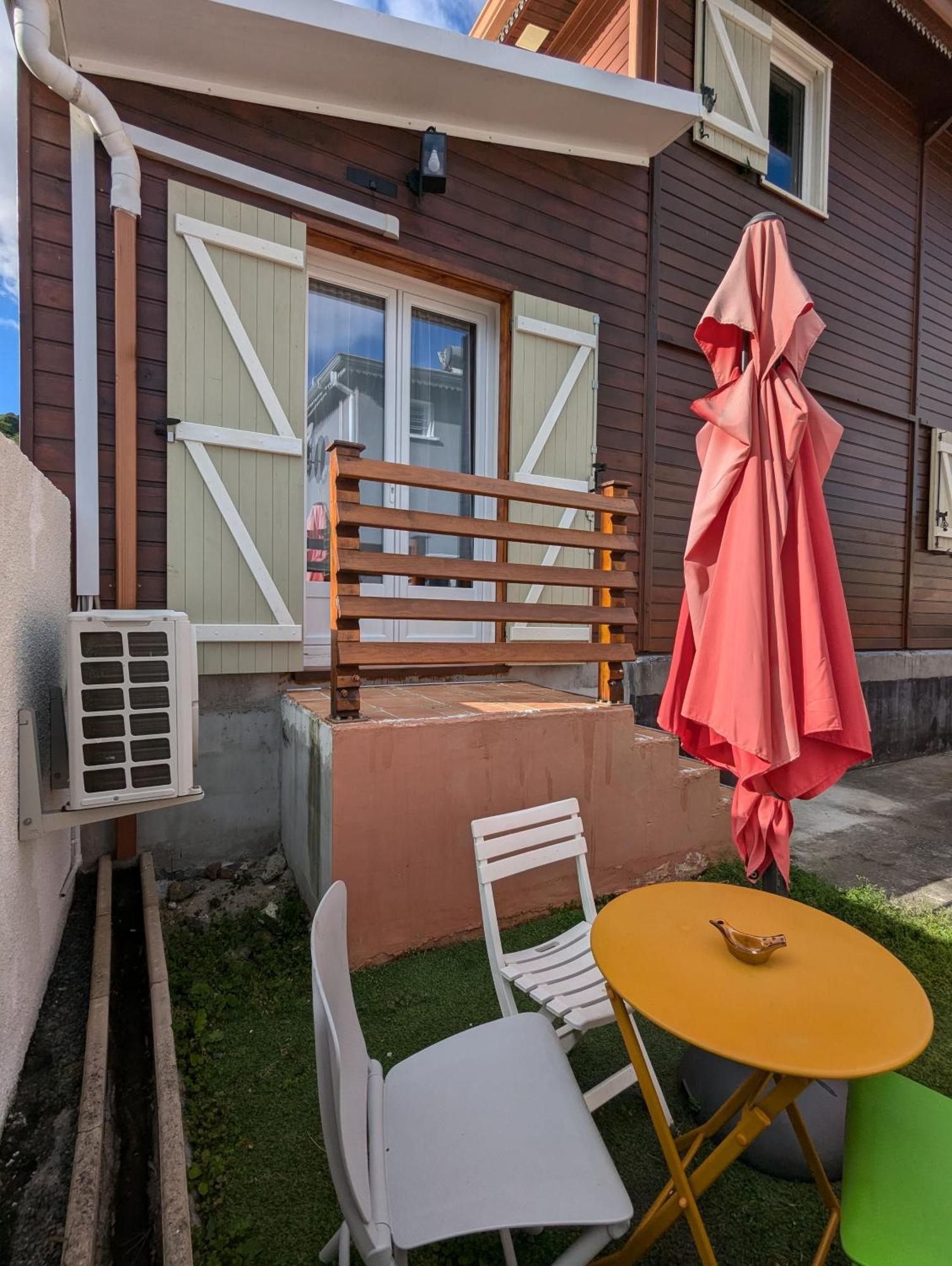 Chez Frida Apartment Entre-Deux Exterior photo